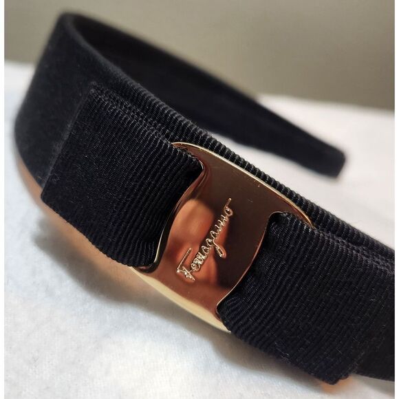 Ferragamo Vara Black Grosgrain Headband with Bow and Logo Hardware - Picture 3 of 9